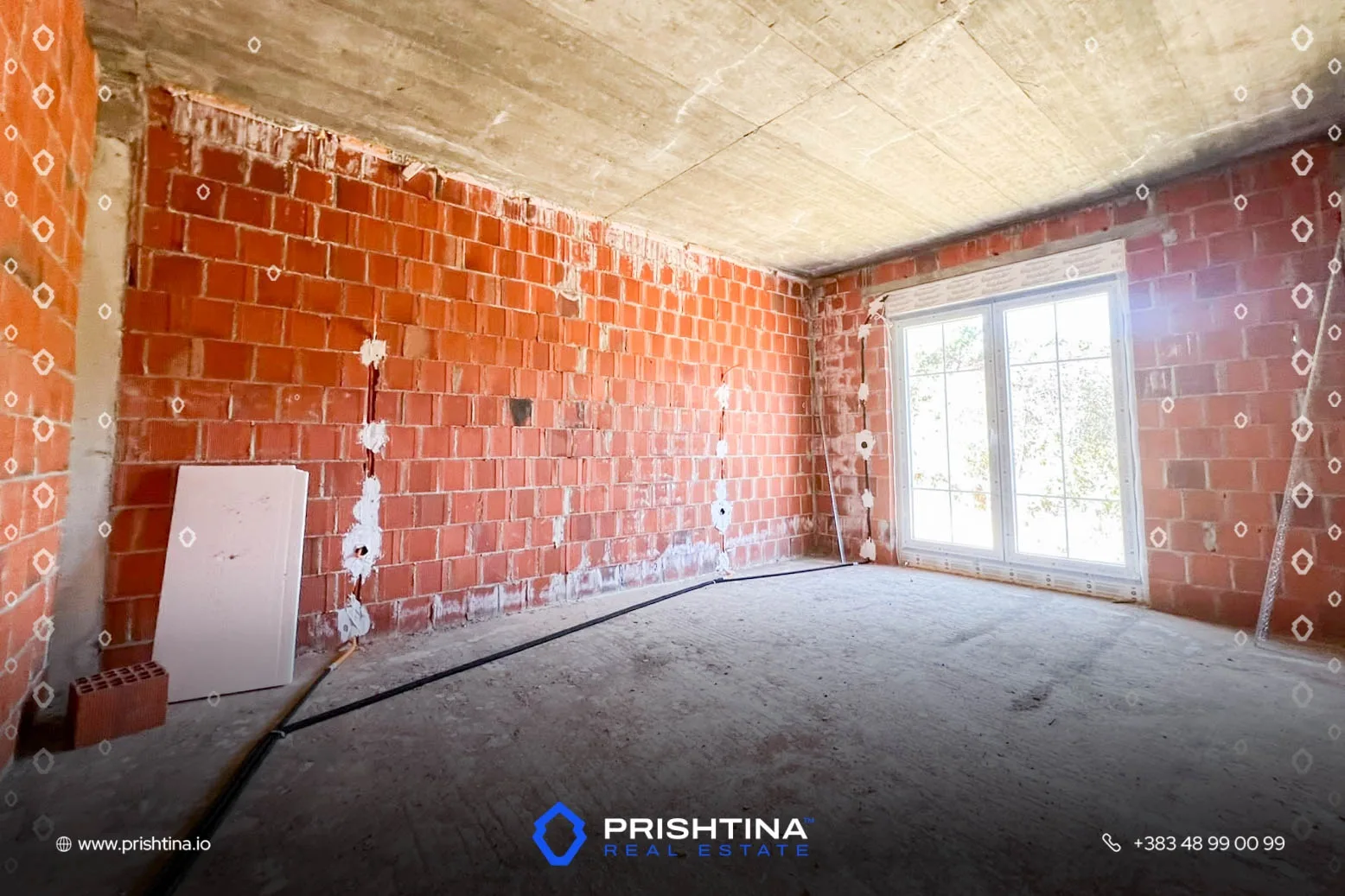 Shtëpi në shitje 500m² + 2 ari oborr në Bërnicë të Epërme