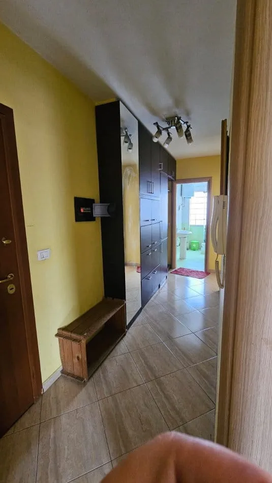 Apartament me Qera 2+1 Tek Stacioni i Trenit (ID B2201453) Tirane