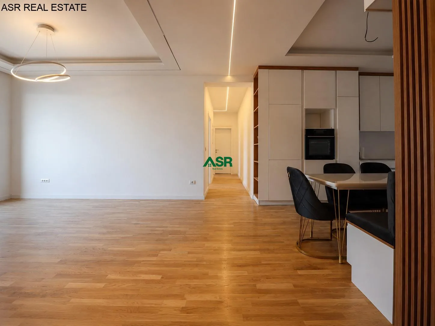 Ofrohet banesë me qira me sipërfaqe 130 m², në Pejton