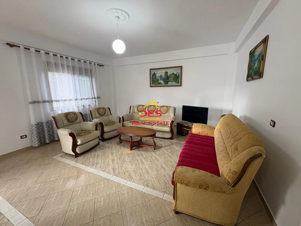 Jepet me qira kati i parë i një vile te fusha e druve,vlorë