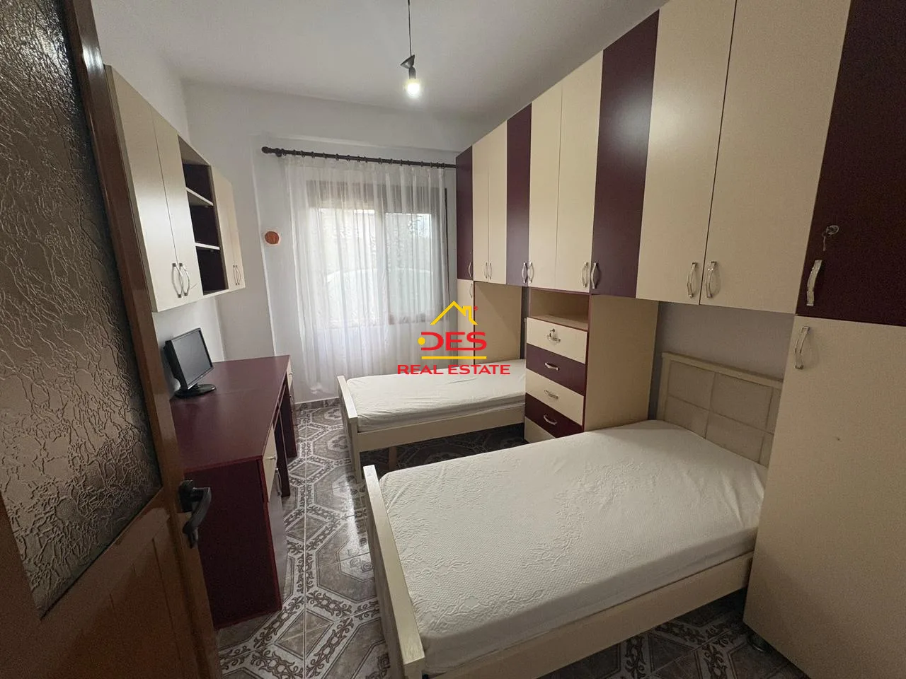 Jepet me qira kati i parë i një vile te fusha e druve,vlorë