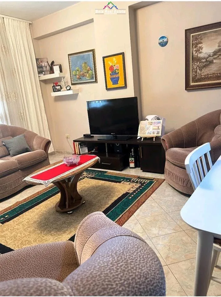 Apartament Me Qera 1+1 Tek Rruga Bardhyl (ID B210991) Tirane