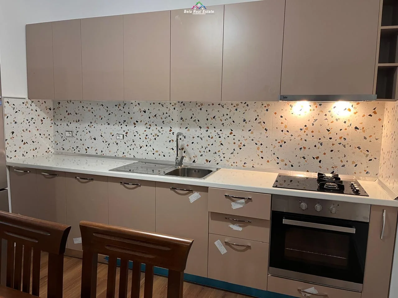 Apartament me Qera 1+1 ne Porcelan (ID B210911) Tirane