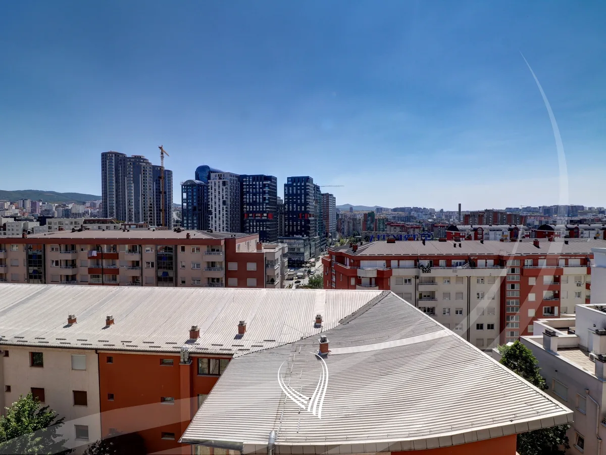 Banesë me 3 dhoma gjumi me qira në lagjen Arbëria – Dragodan