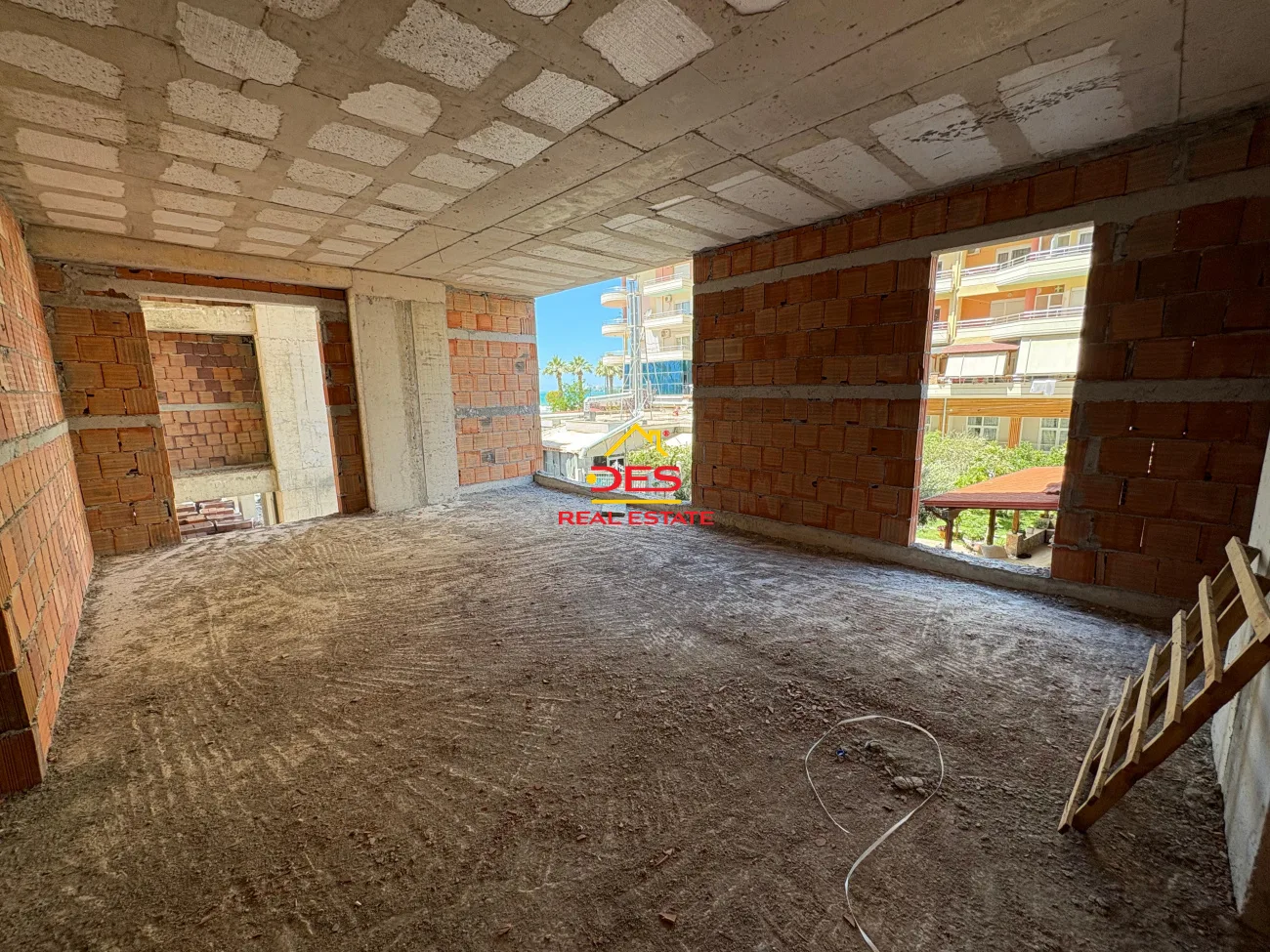 Shitet apartament 1+1 në rezidencën “poseidon”, vlorë