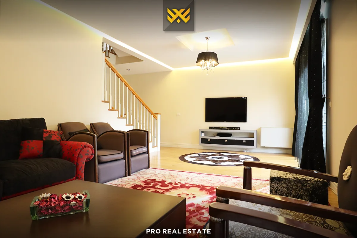 Shtëpi 266m² me #QIRA në Fshatin Ndërkombëtar.