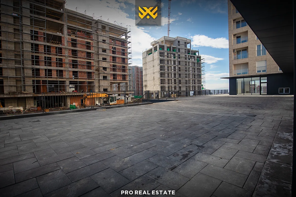 Lokal 100m² me #QIRA në Veternik.