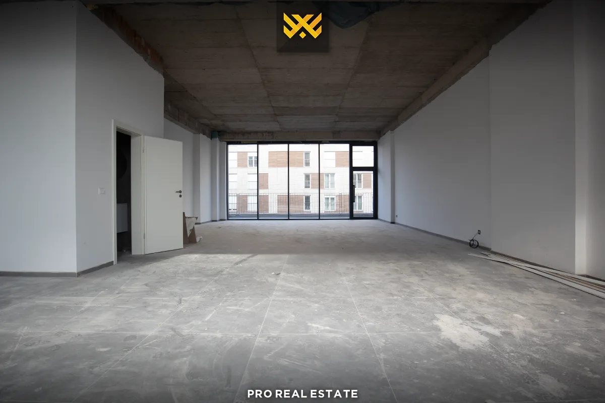 Lokal 100m² me #QIRA në Veternik.