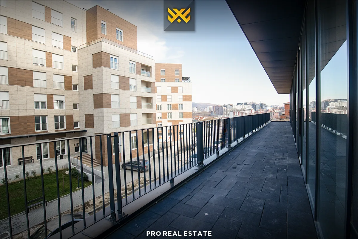 Lokal 100m² me #QIRA në Veternik.