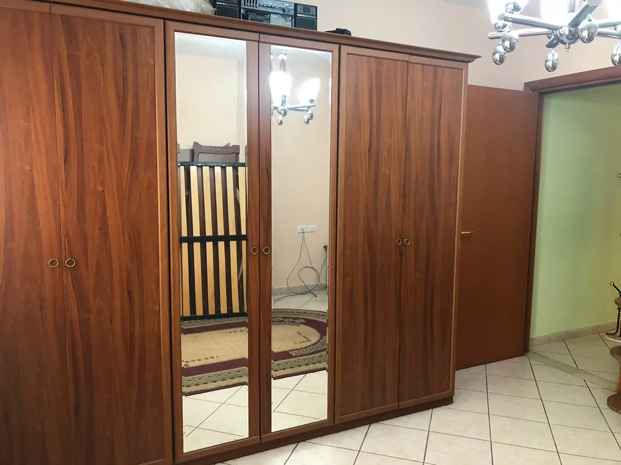 Shitet apartament 1+1 tek myslym shyri, tiranë