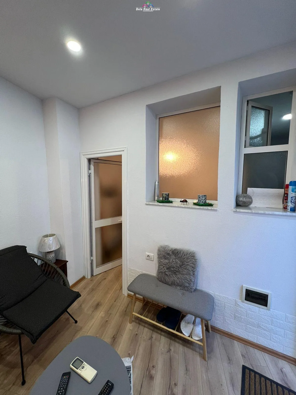 Kat Vile Me Qera 1+1 Tek Pazarit i Ri (ID B21121) Tirane