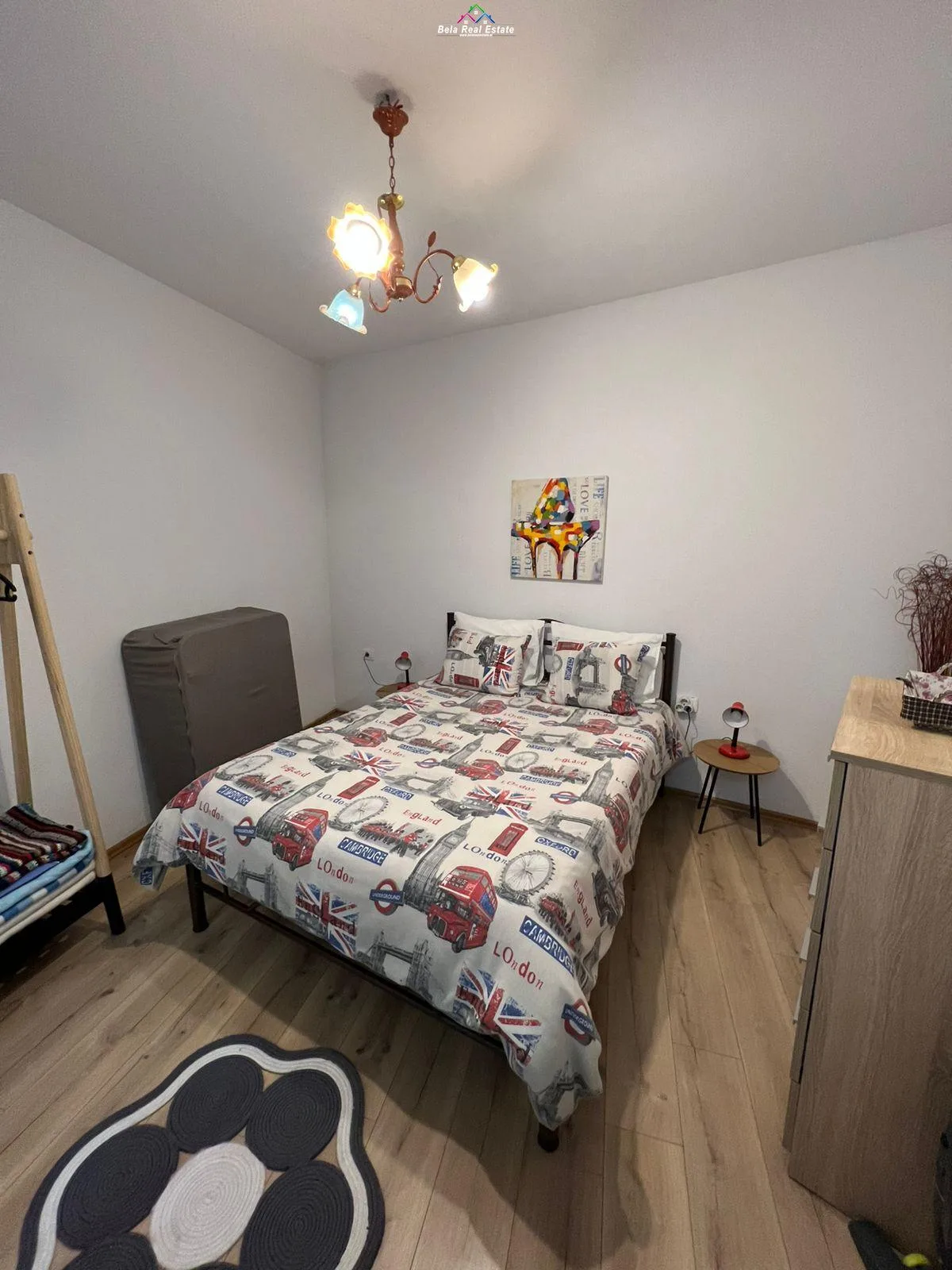 Kat Vile Me Qera 1+1 Tek Pazarit i Ri (ID B21121) Tirane