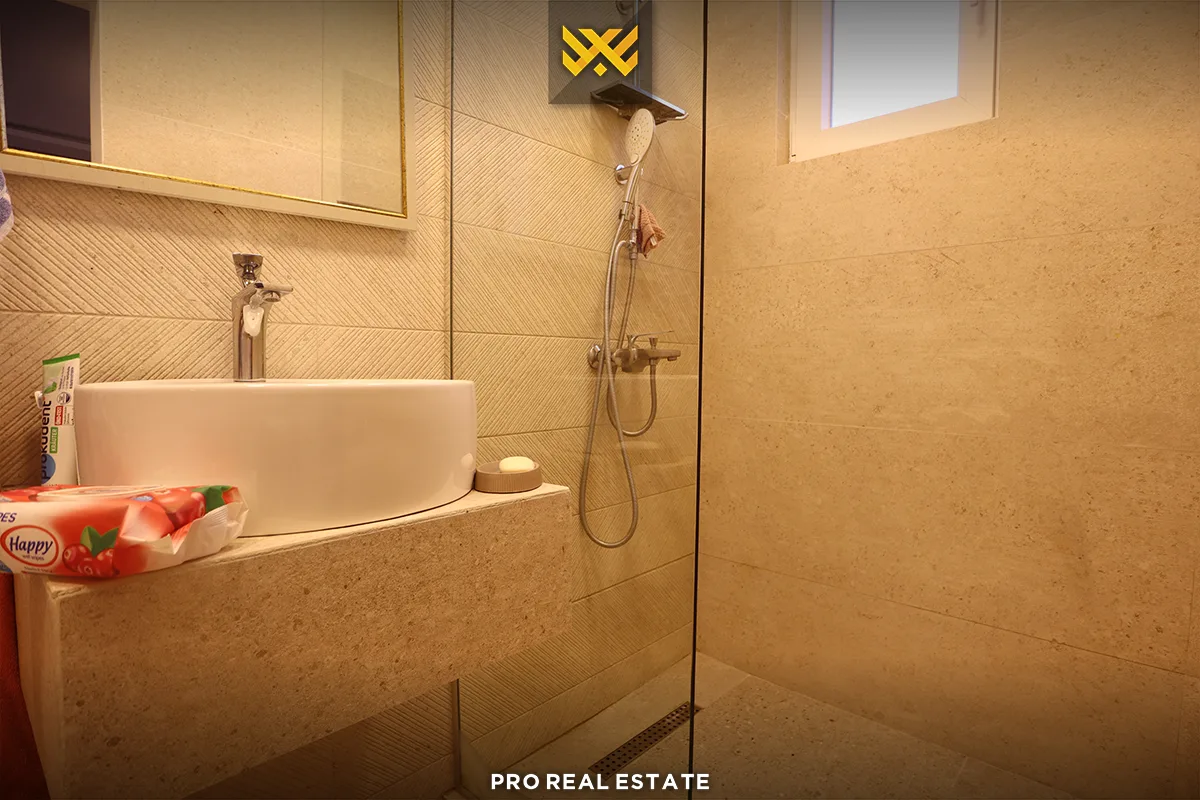 Shtëpi 260m² me #QIRA në Matiçan.