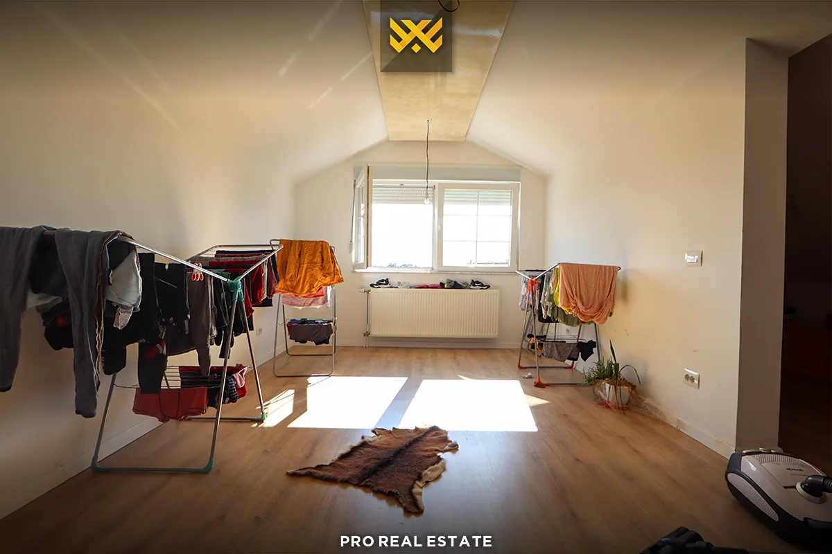 Shtëpi 260m² me #QIRA në Matiçan.