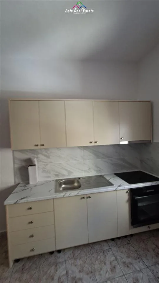 Vile Me Qera 1+1 Tek 21 Dhjetori (ID BV22499) Tirane