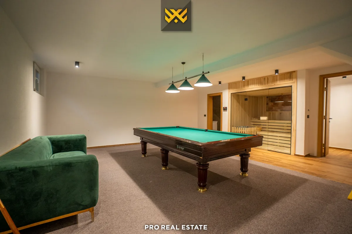 Villë 247m² për #SHITJE në Brezovicë