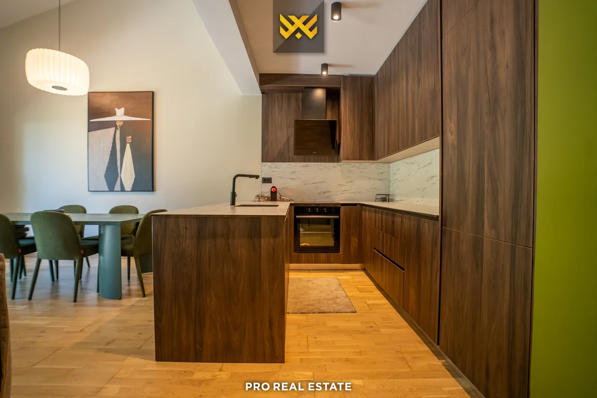 Villë 247m² për #SHITJE në Brezovicë