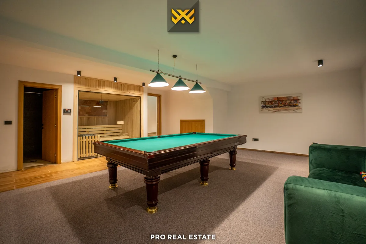 Villë 247m² për #SHITJE në Brezovicë