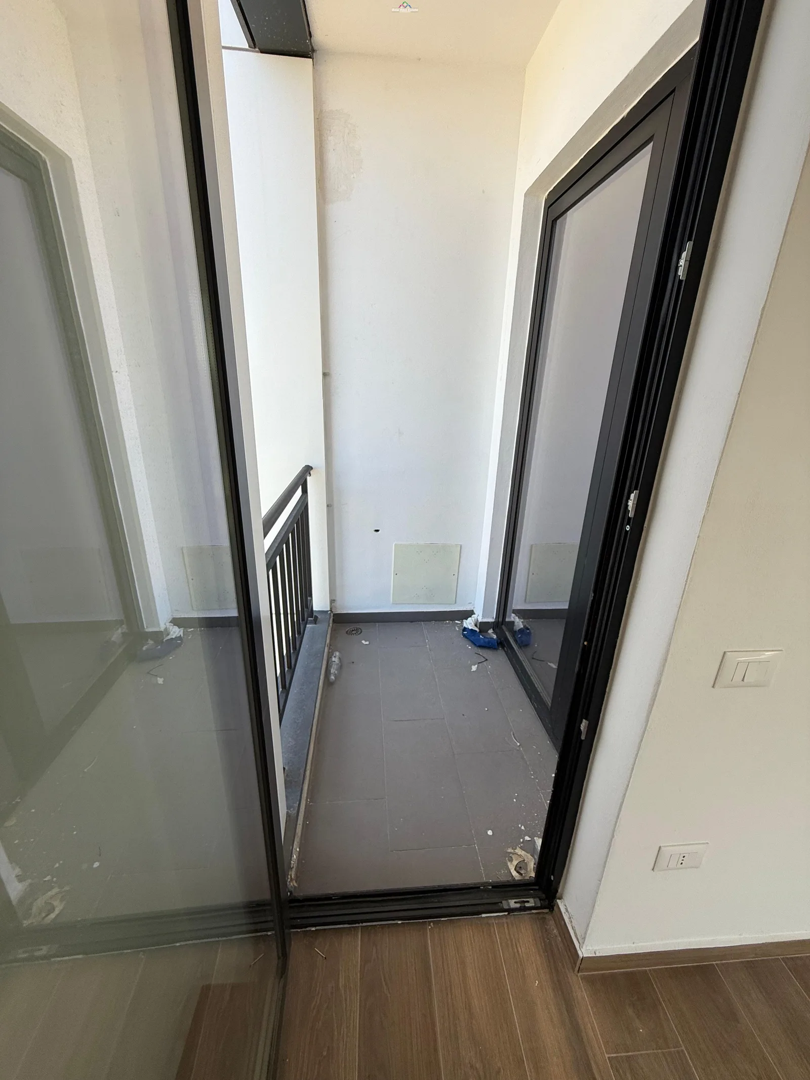 Zyre me Qera tek Farmacia 10 (ID BZ2693) Tirane