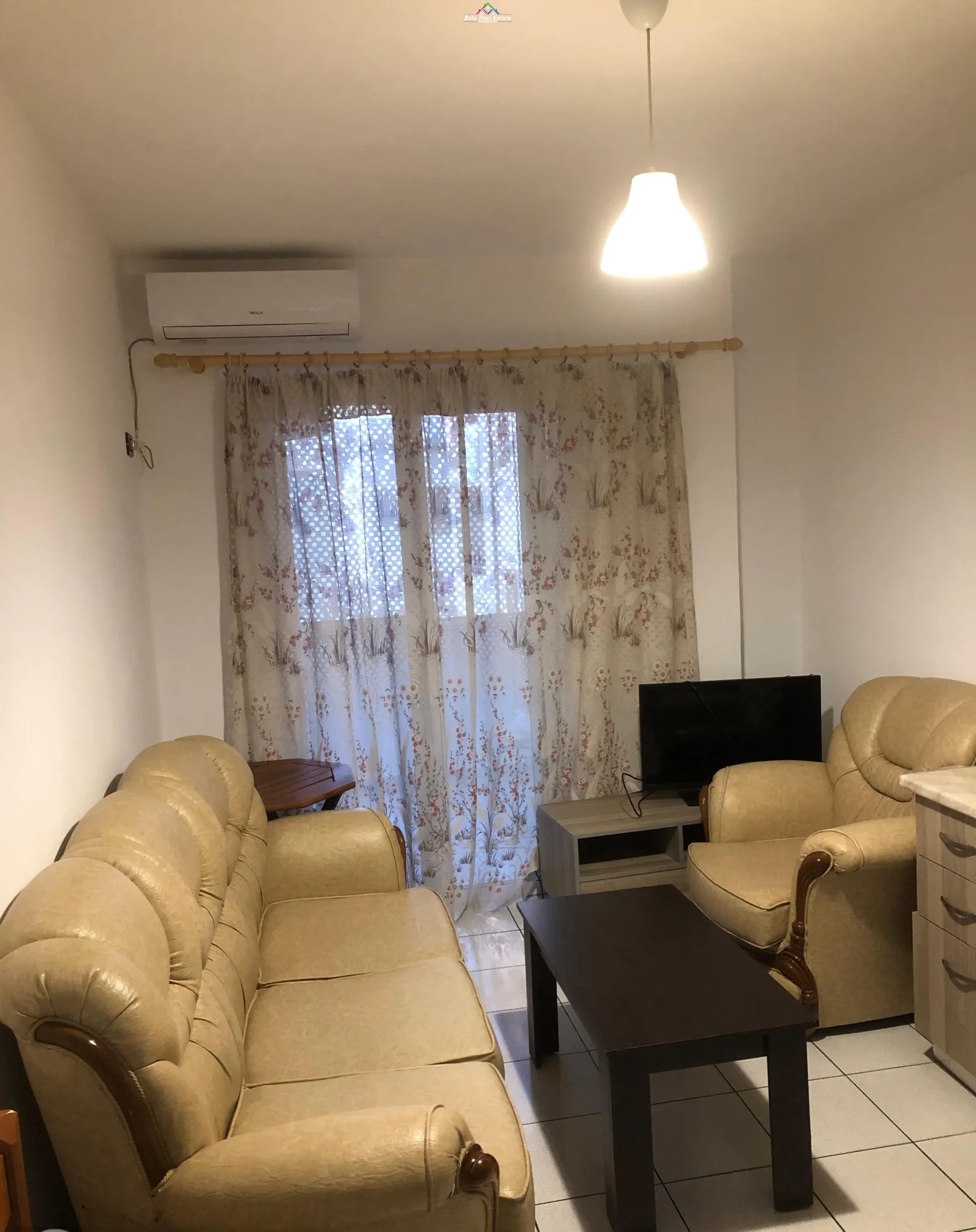 Apartament me qera 1+1 ne Xhamllik (ID B210902) Tirane