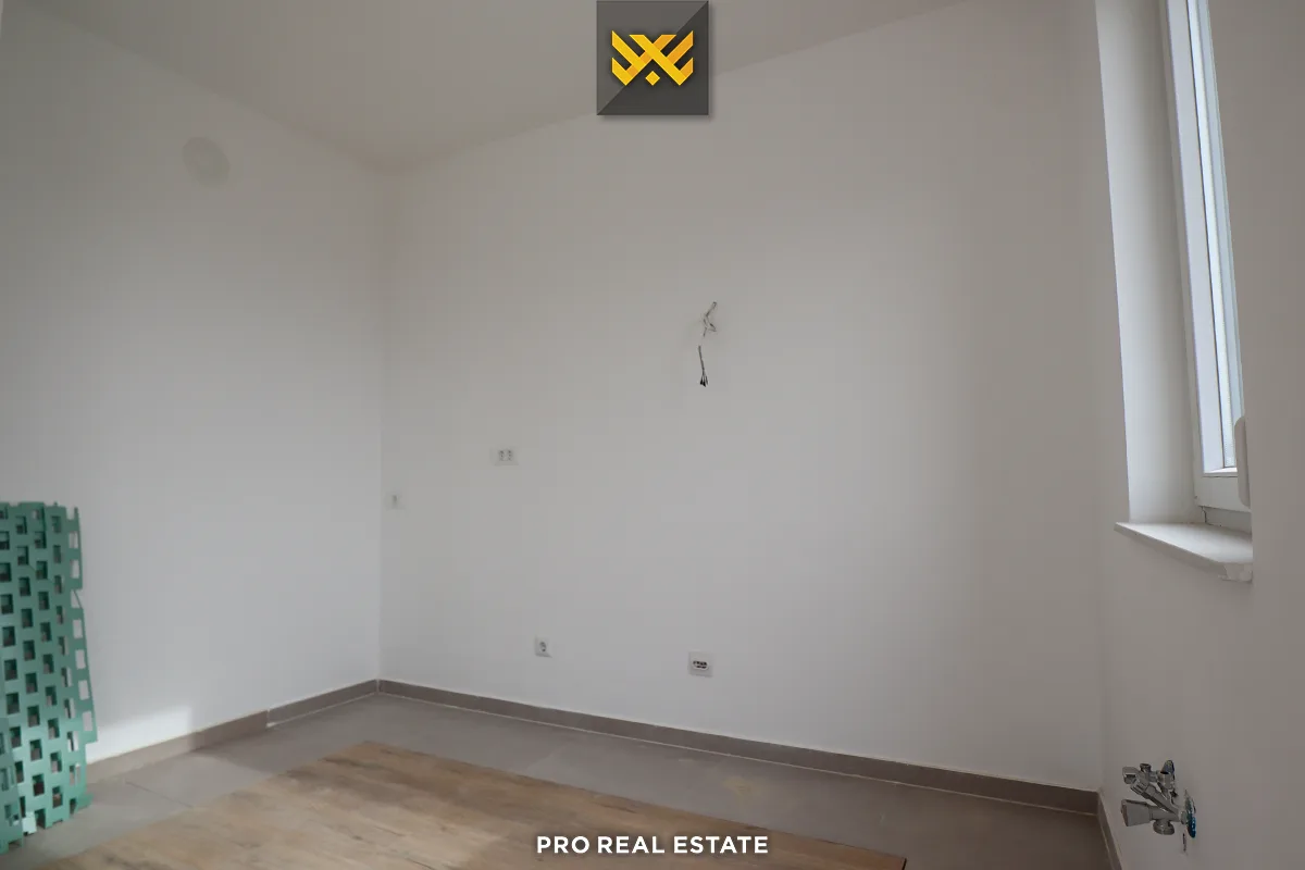 Banesë / Zyrë 73m² me #QIRA në Lagjen Kodrina