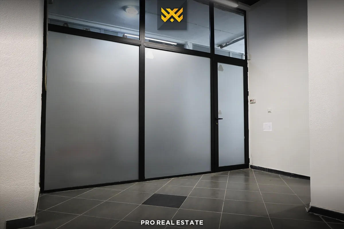 Lokal-Zyrë 51m² për #SHITJE në Fushë Kosovë.