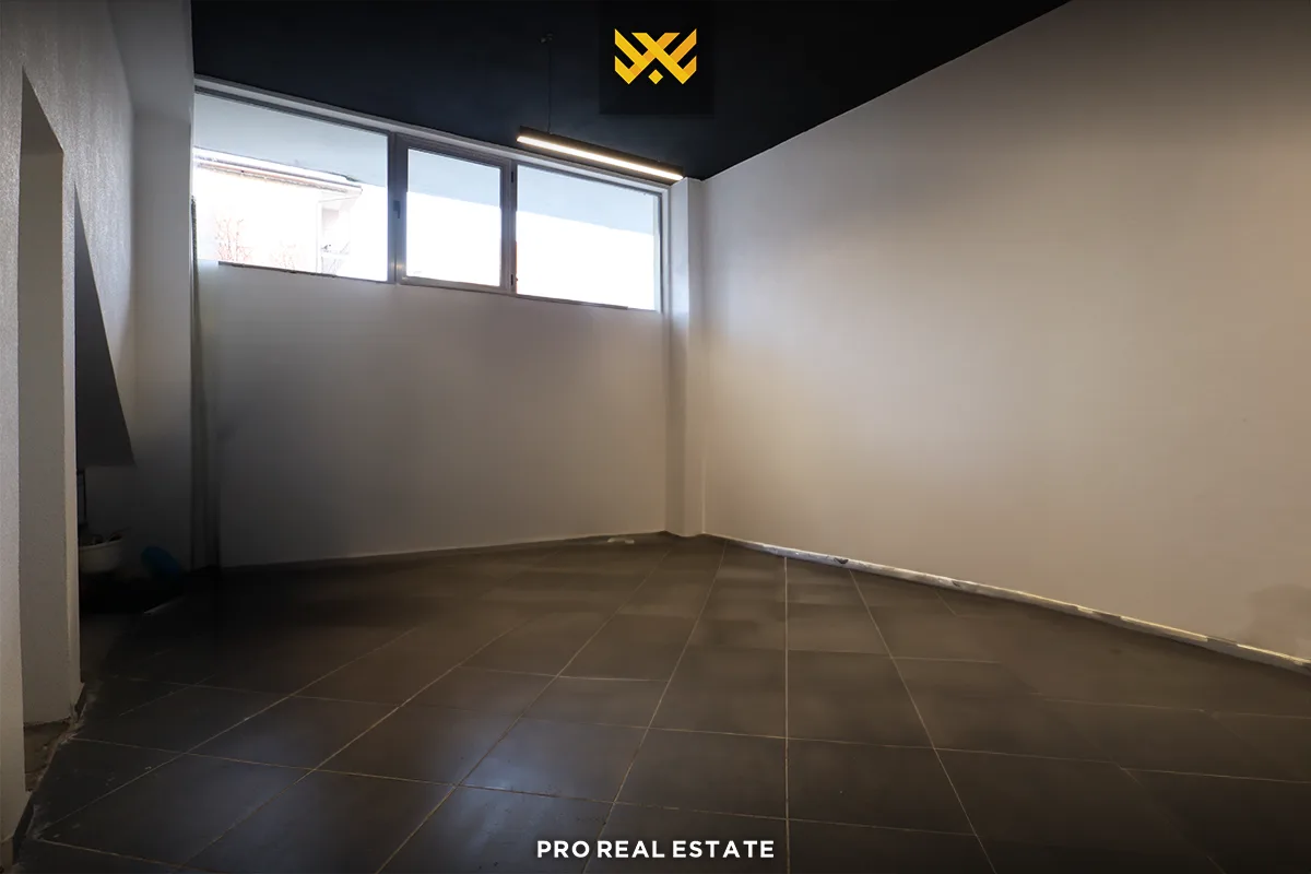 Lokal-Zyrë 51m² për #SHITJE në Fushë Kosovë.