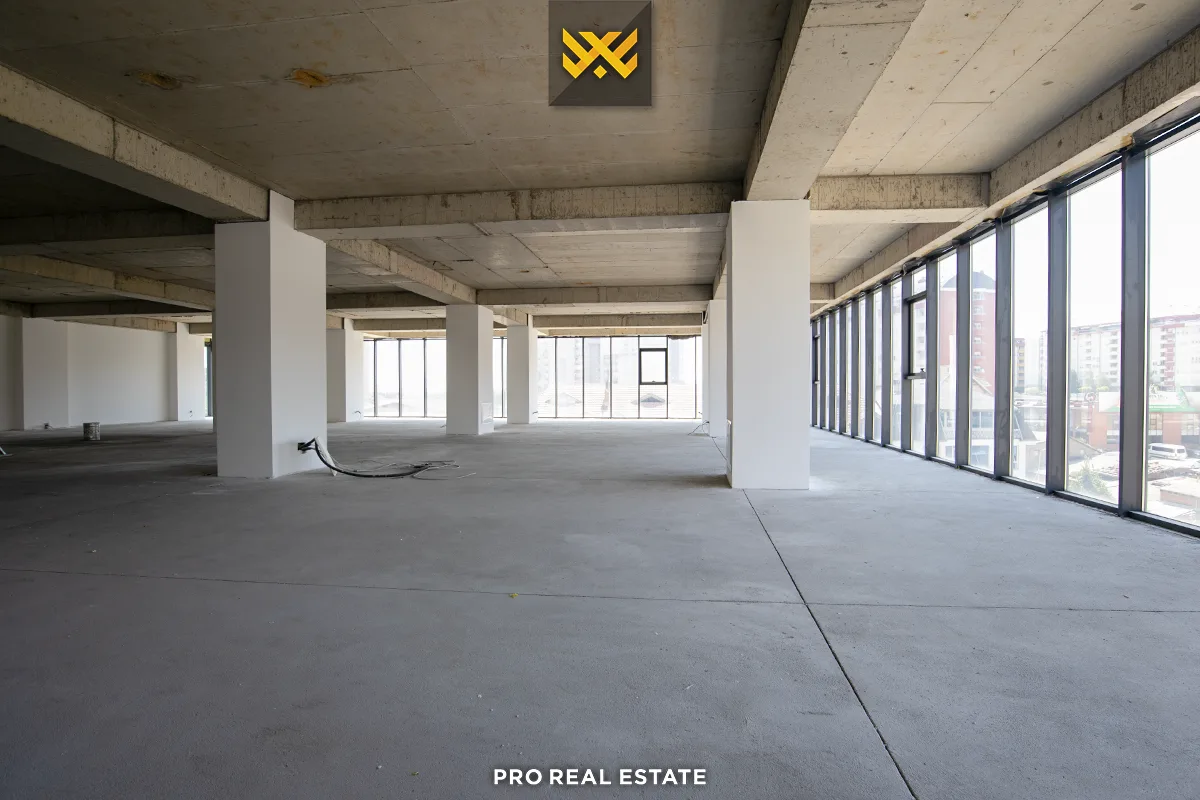 Lokal / Zyrë 519.21m² me #QIRA në Lakrishtë.