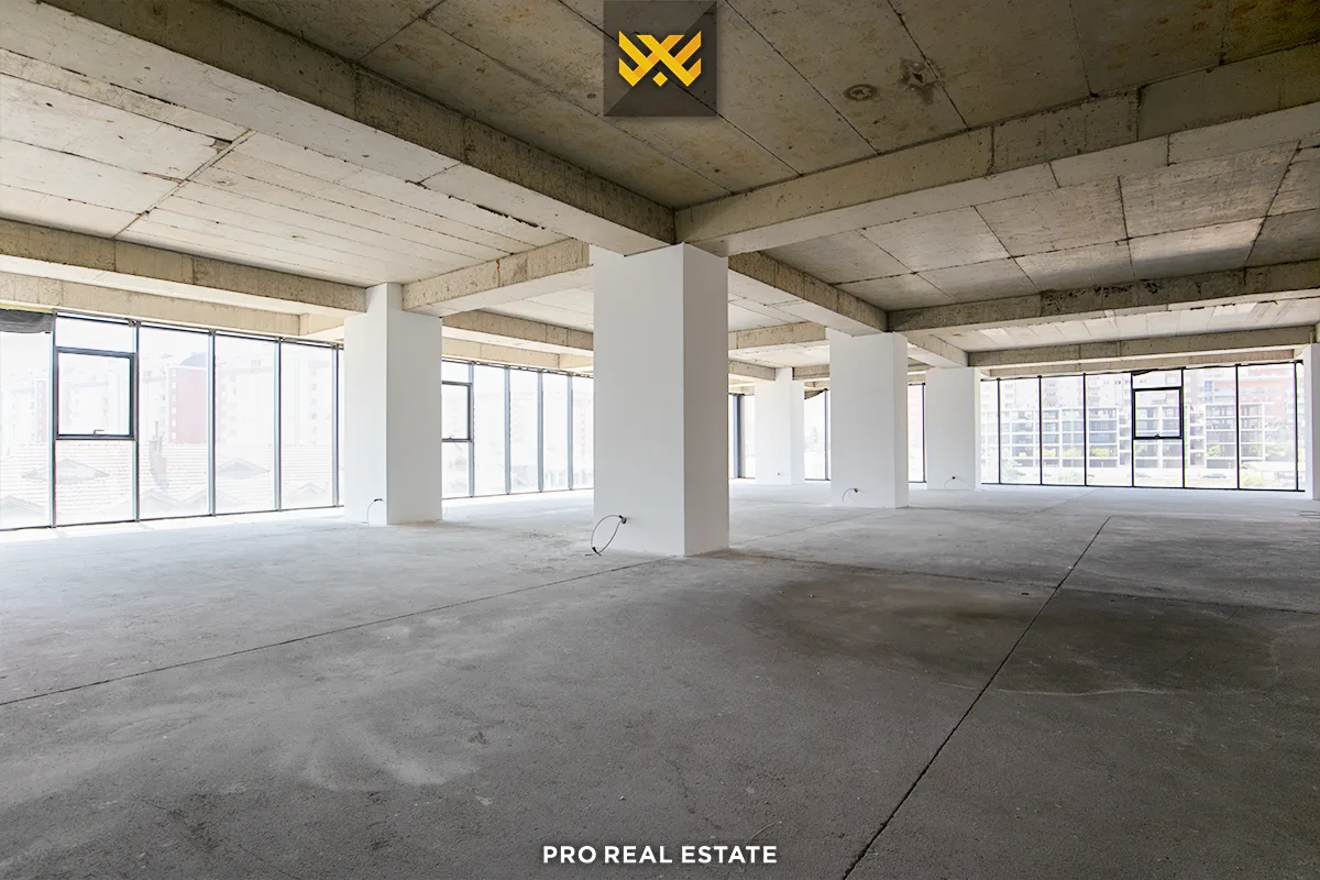Lokal / Zyrë 519.21m² me #QIRA në Lakrishtë.