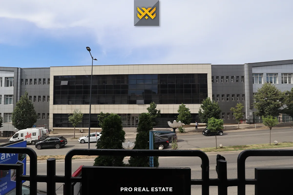 Lokal 108m² Neto për #SHITJE në Ulpianë