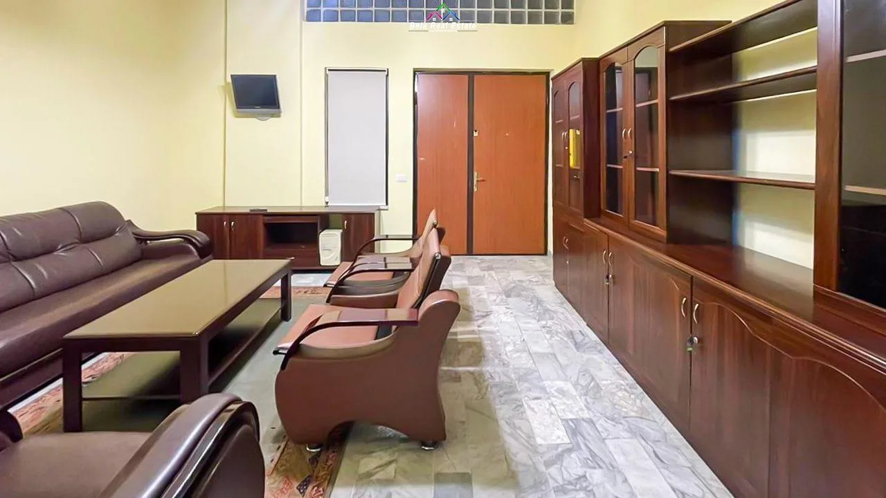 Zyre Me Qera Tek Rruga e Bogdaneve ( ID BZ2810) Tirane