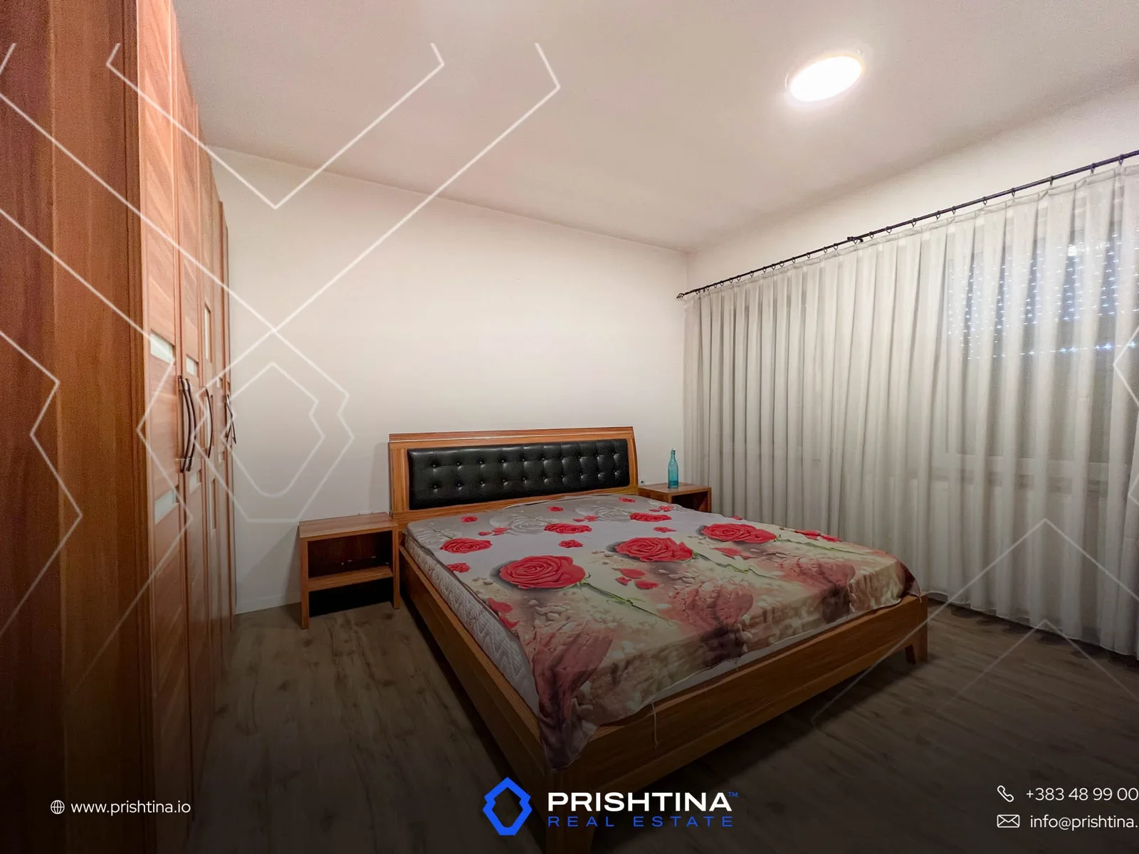 Shtëpi në shitje dhe me qira 400m² në Veternik