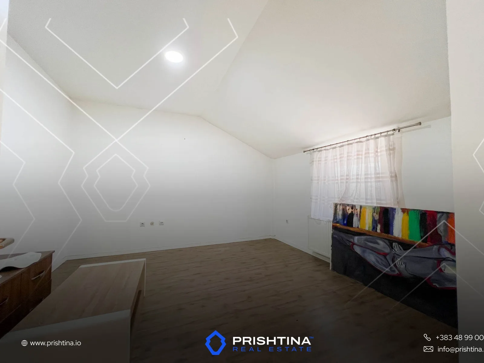 Shtëpi në shitje dhe me qira 400m² në Veternik