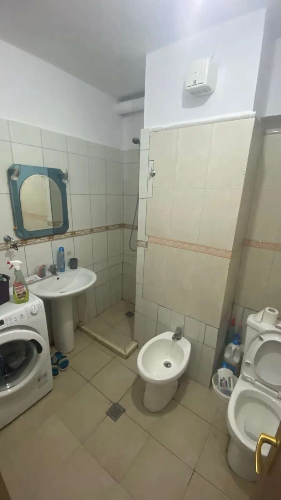 Apartament me Qera 1+1 tek Rruga e Elbasanit (ID B2101182) Tirane.