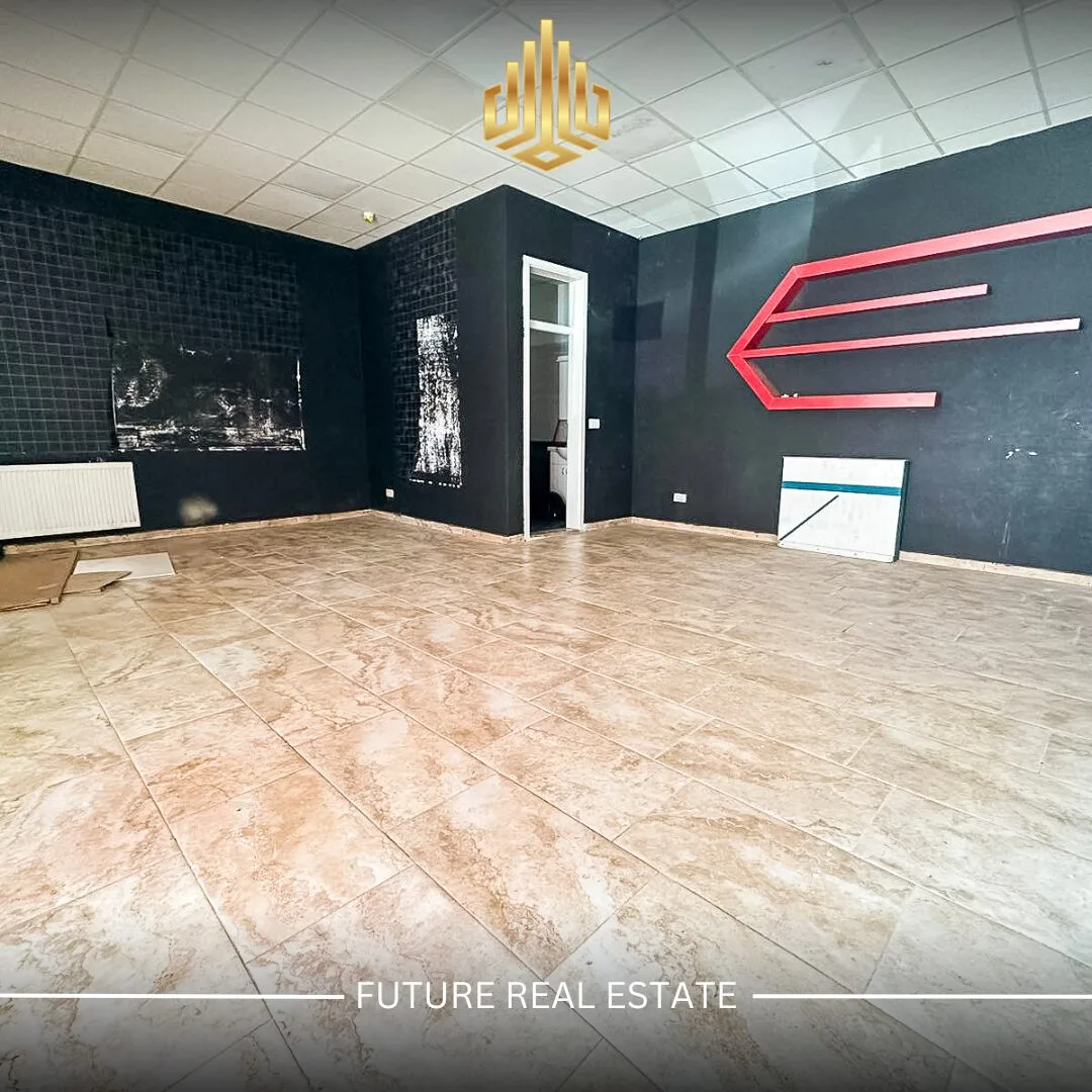 Lokal me QERA/51m²