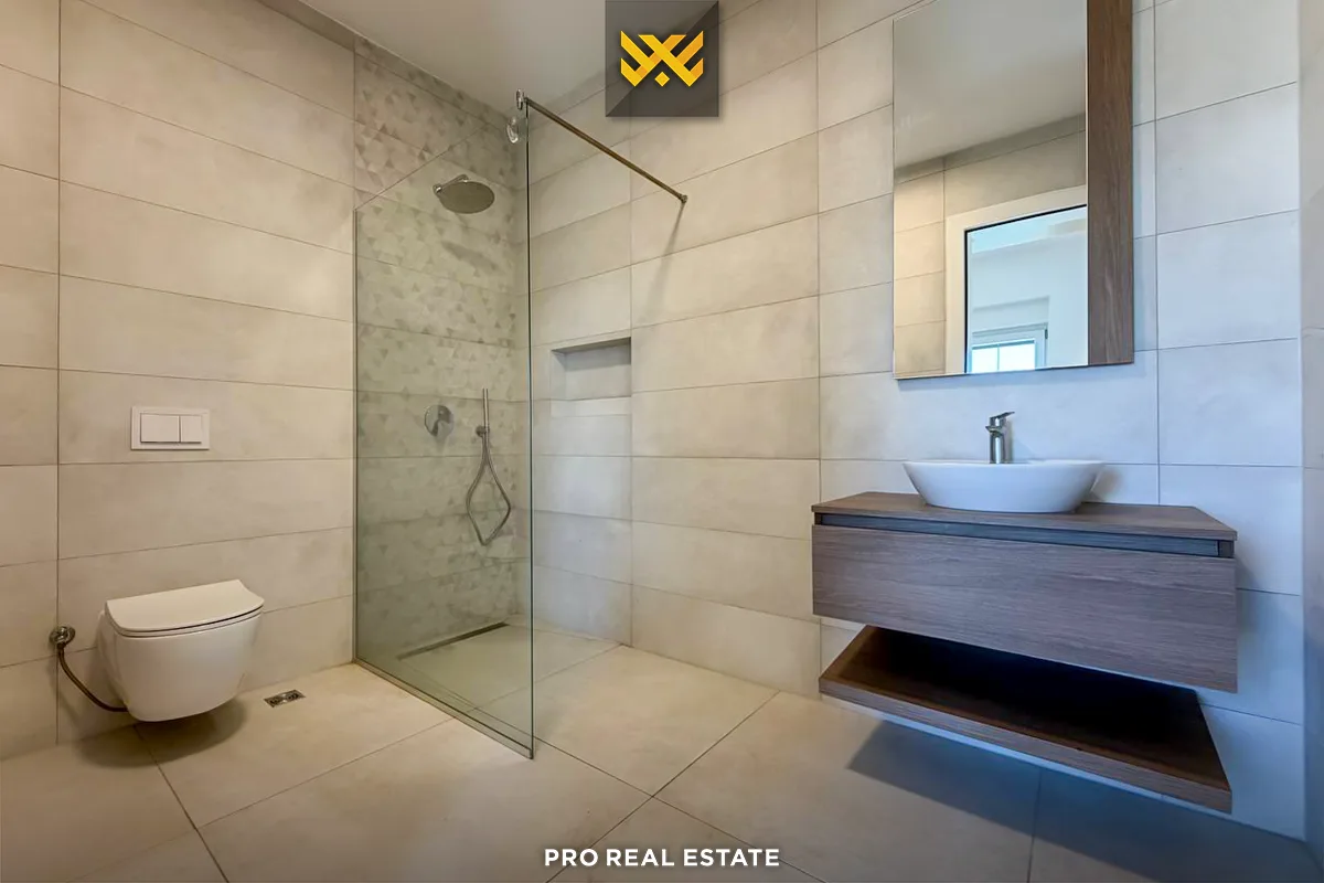Shtëpi 300m² me #QIRA në Royal Green Residence