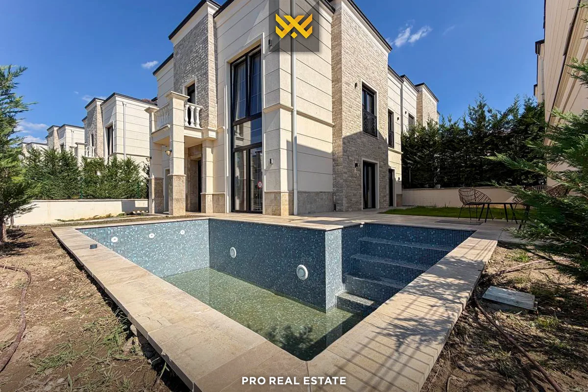 Shtëpi 300m² me #QIRA në Royal Green Residence