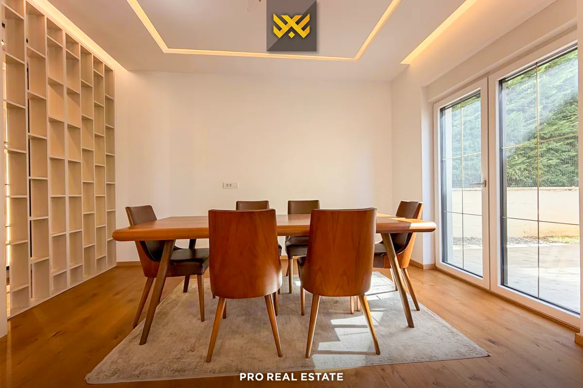 Shtëpi 300m² me #QIRA në Royal Green Residence