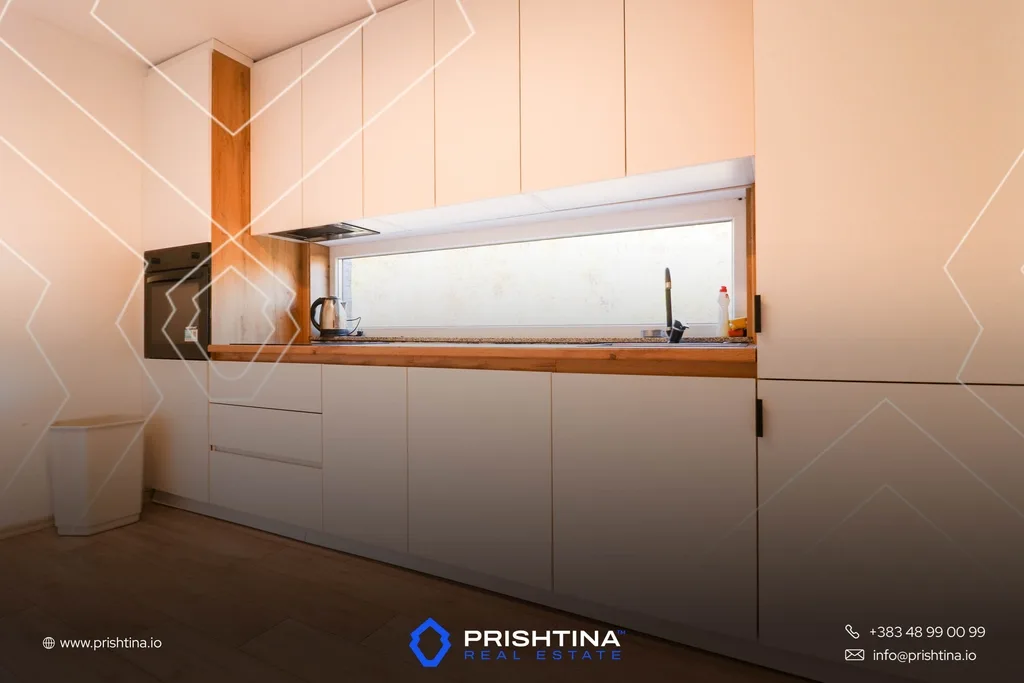 Villë në #shitje 200m² në magjistralen Prishtinë–Gjilan