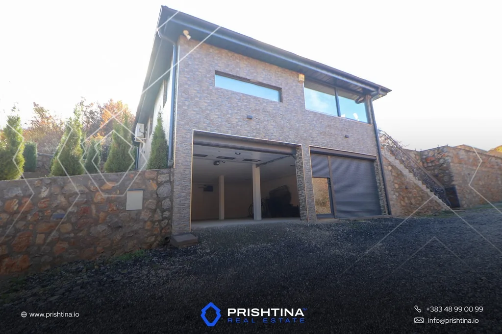 Villë në #shitje 200m² në magjistralen Prishtinë–Gjilan