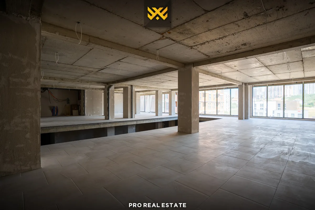 Lokal 1087m² me #QIRA te Prishtina e Re.