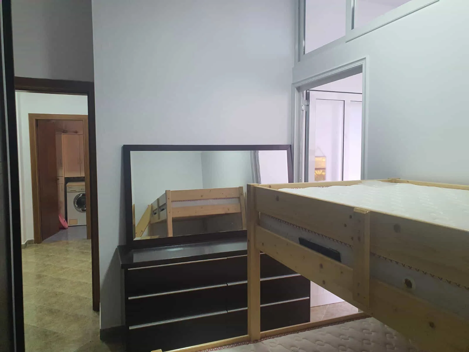 Apartament Me Qera 3+1 Tek Komuna E Parisit (ID B230159) Tirane.