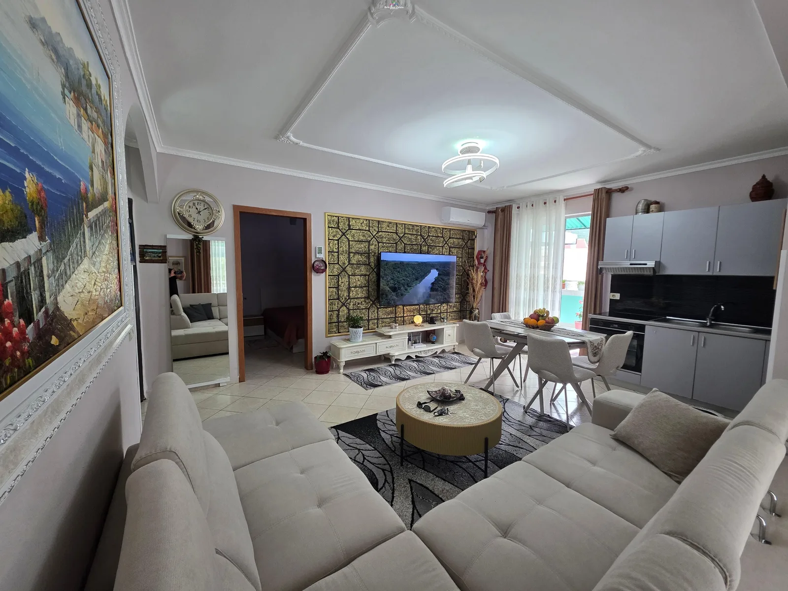 Apartament Ne Shitje 2+1 Ne Fresk (ID B120860) Tirane