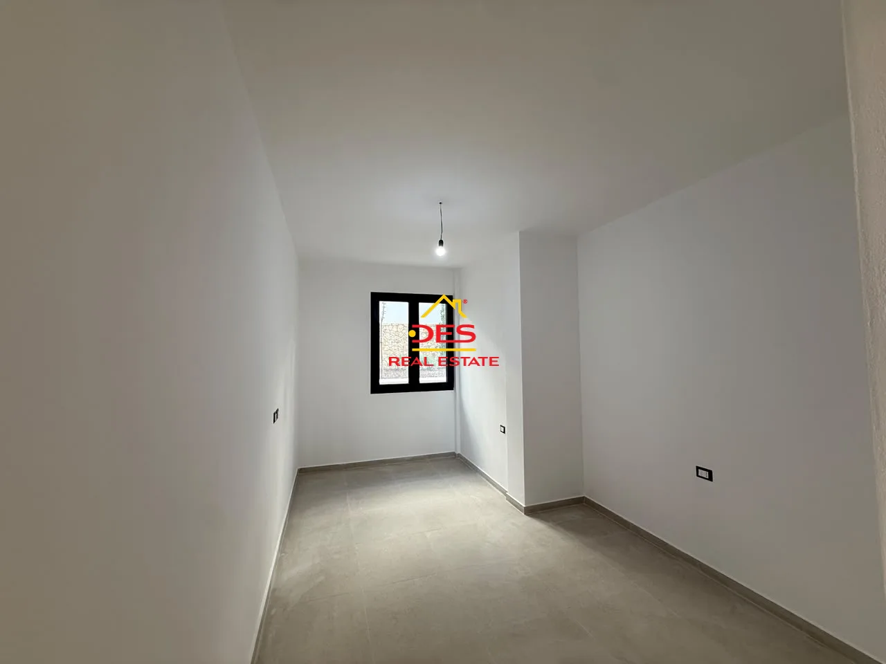 Shitet apartament 2+1 në uji të ftohtë, pranë marina bay – vlorë