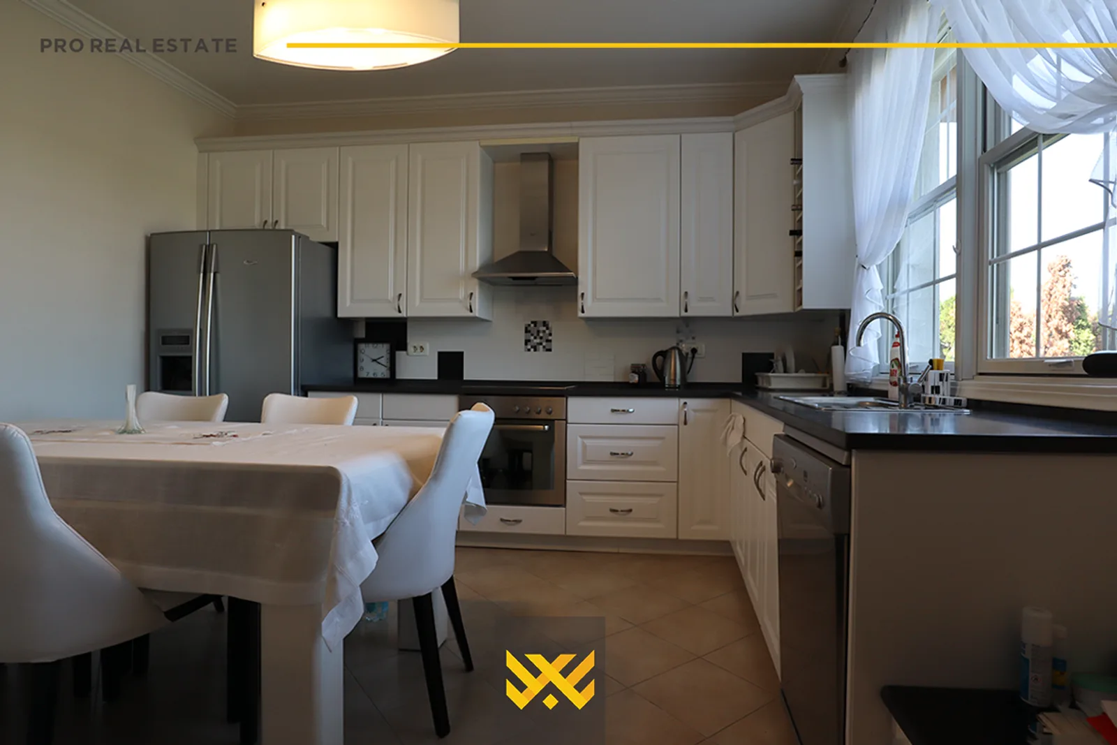Shtëpi 250m² me #QIRA në Fshatin Ndërkombëtar.