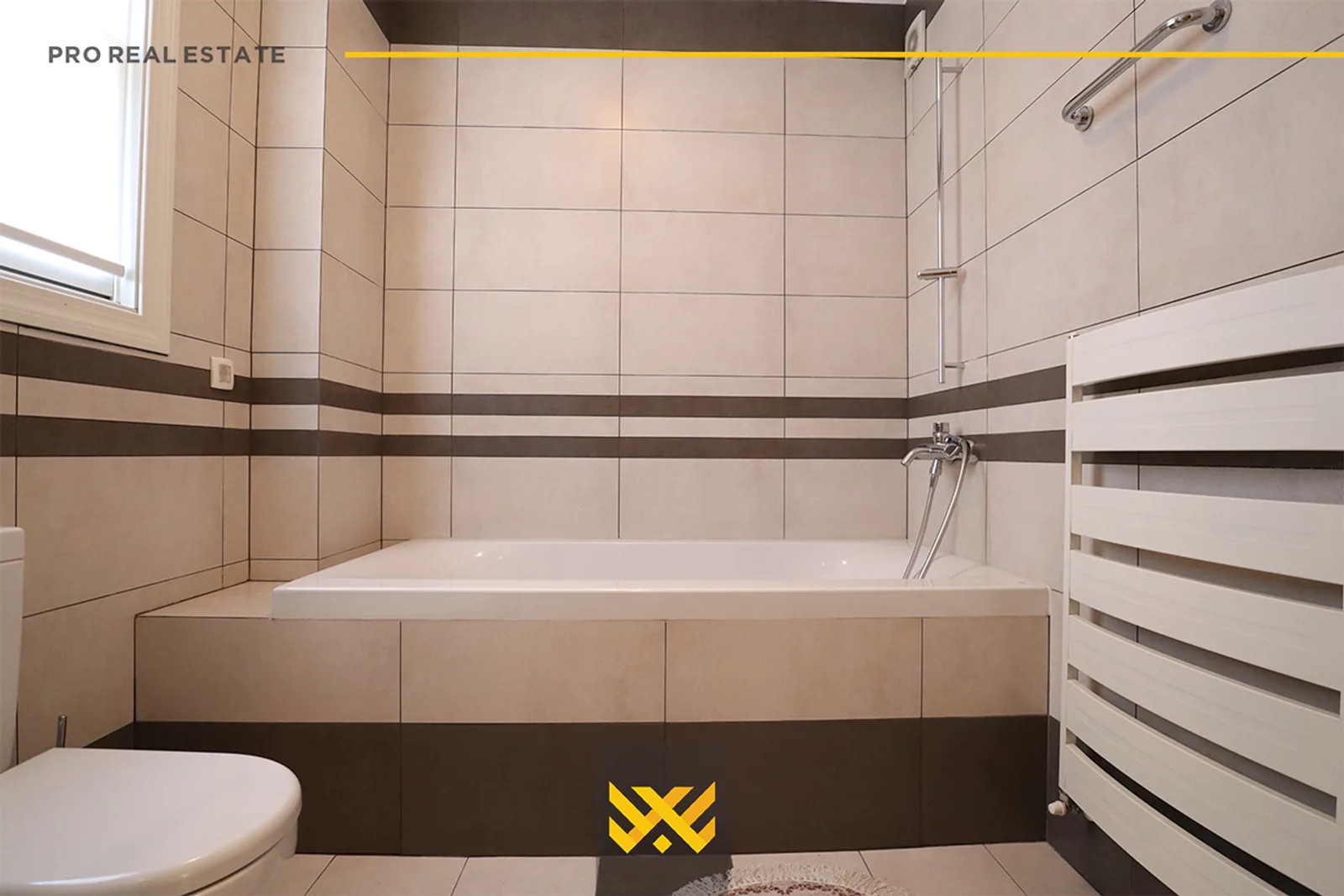 Shtëpi 250m² me #QIRA në Fshatin Ndërkombëtar.