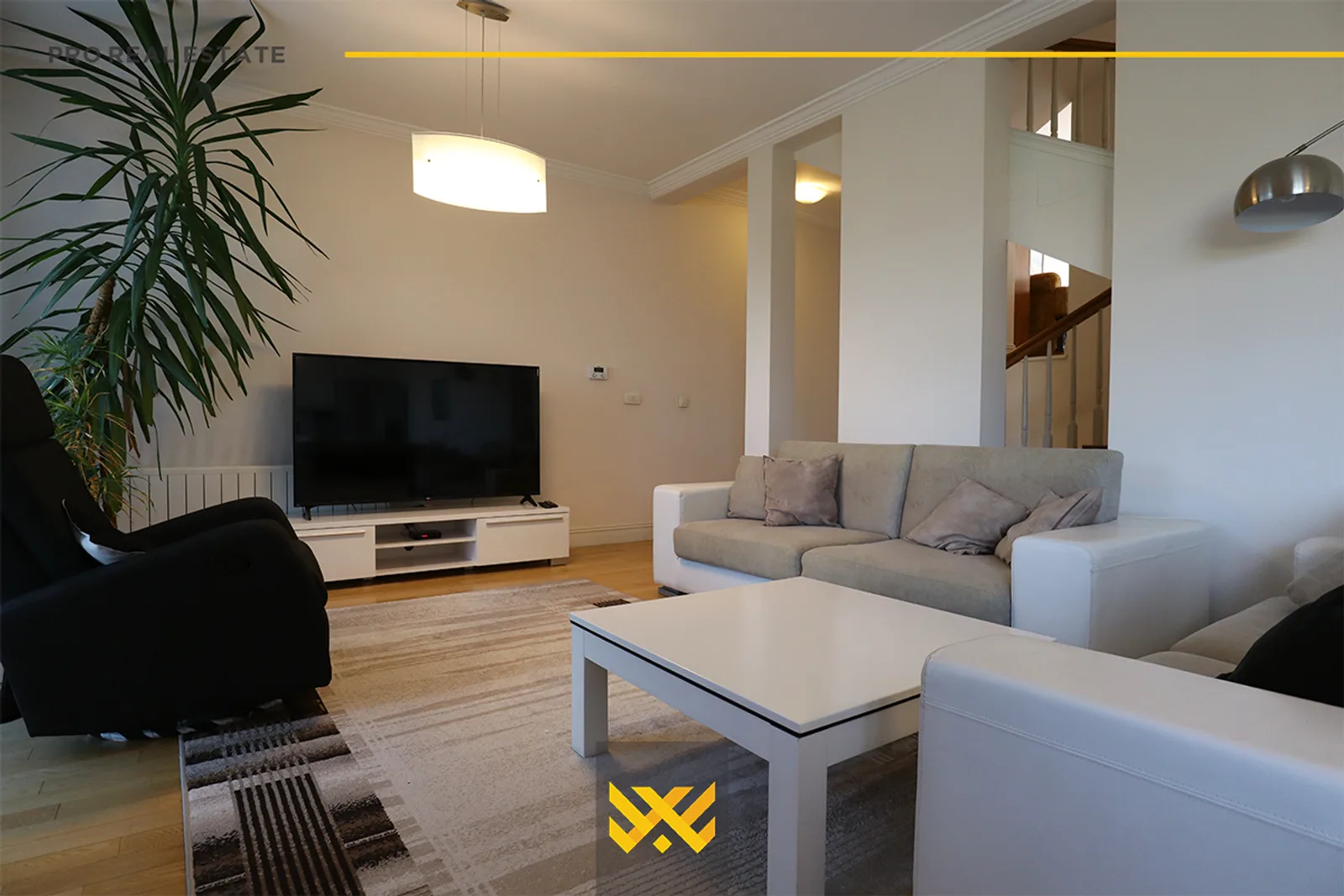 Shtëpi 250m² me #QIRA në Fshatin Ndërkombëtar.
