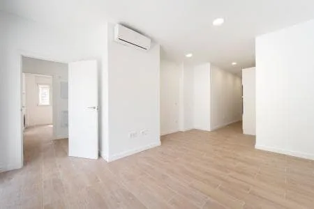 Zyre Me Qera 2+1 Tek Garden Building (ID BZ2622) Tirane