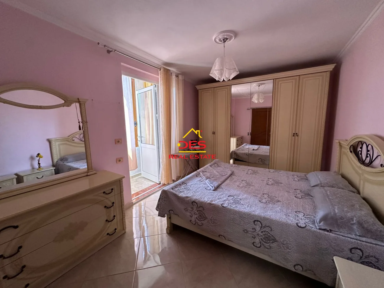 Jepet me qira apartament 1+1 në elbasan.