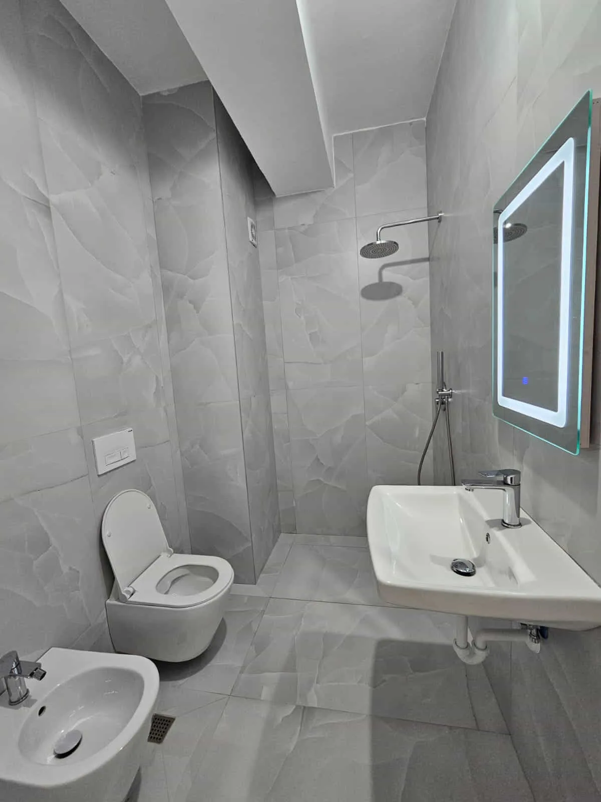Apartament Me Qera 1+1 Tek Ali Demi (ID B2101232) Tirane